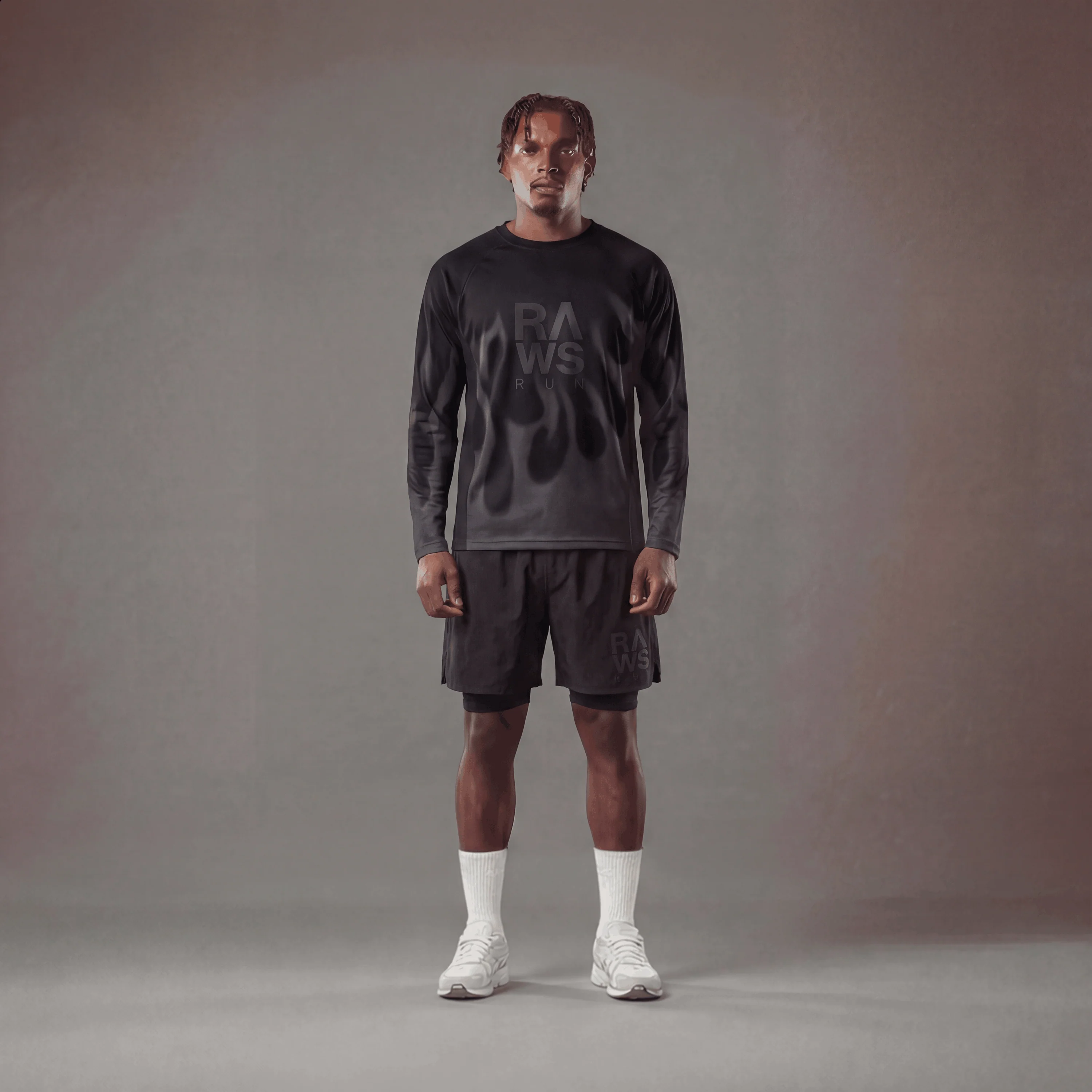 RAWS RUNNING WARM UP LONG SLEEVE T-SHIRT : BLACK / BLACK - Image 3